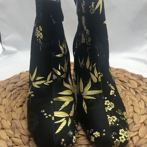 ZARA Trafaluc Black and Metallic Gold Bamboo Print Ankle High Booties Size 36 - Picture 2 of 11